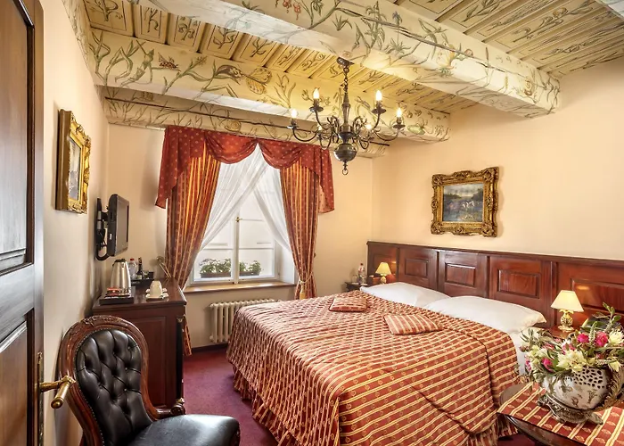 U Zlatého Stromu Hotel