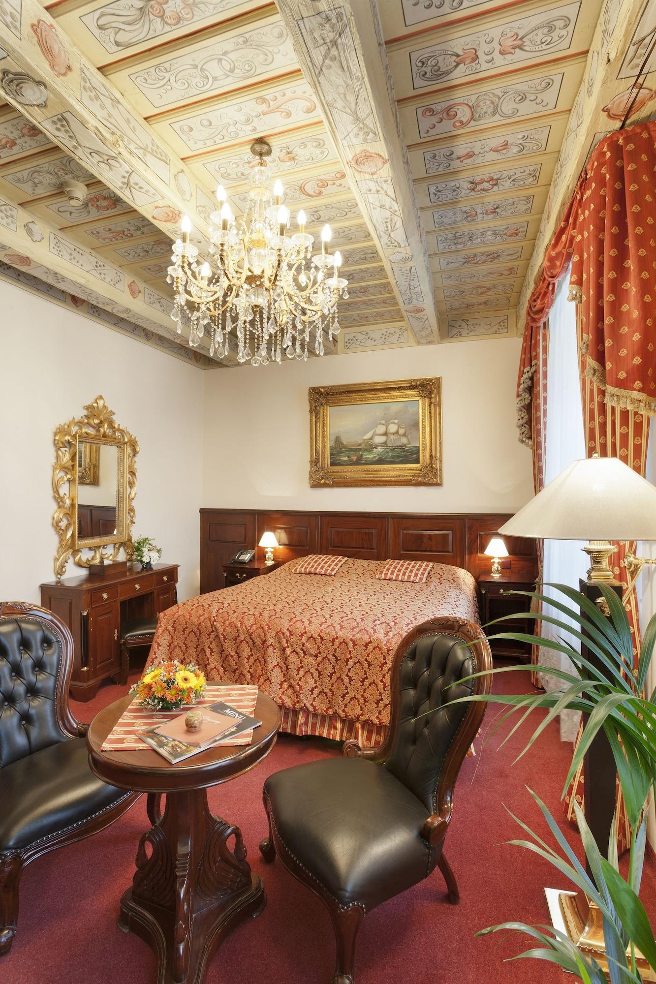 Hotel U Zlatého Stromu 4*