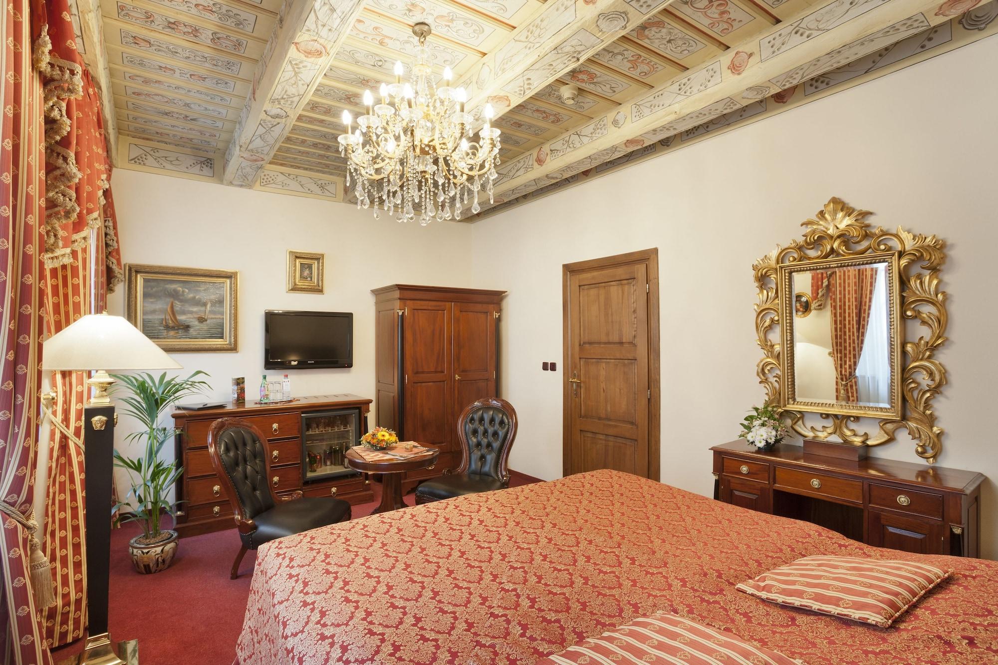 U Zlatého Stromu Hotel