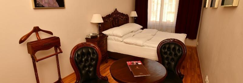 U Zlatého Stromu Hotel
